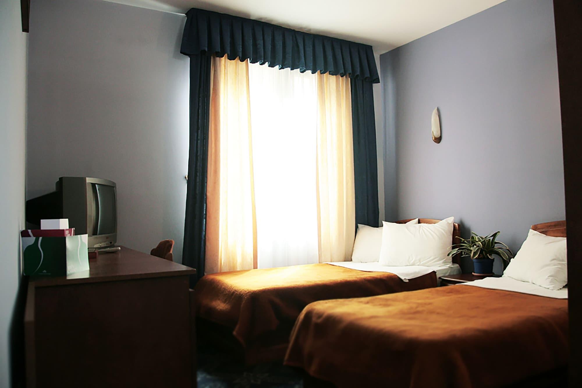 Ararat Hotel Jerevan Exteriör bild