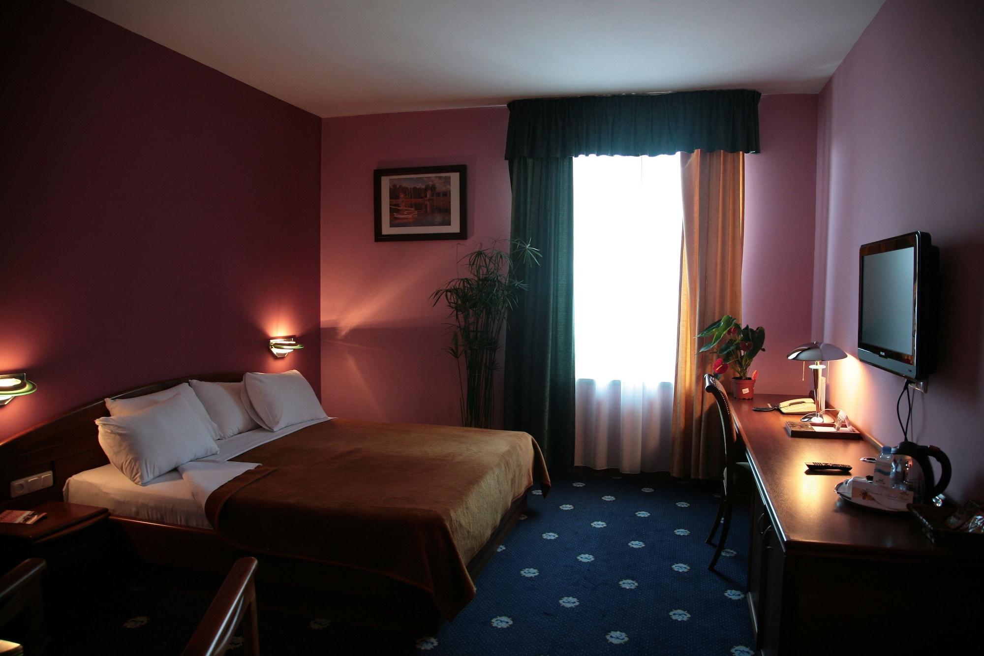 Ararat Hotel Jerevan Exteriör bild