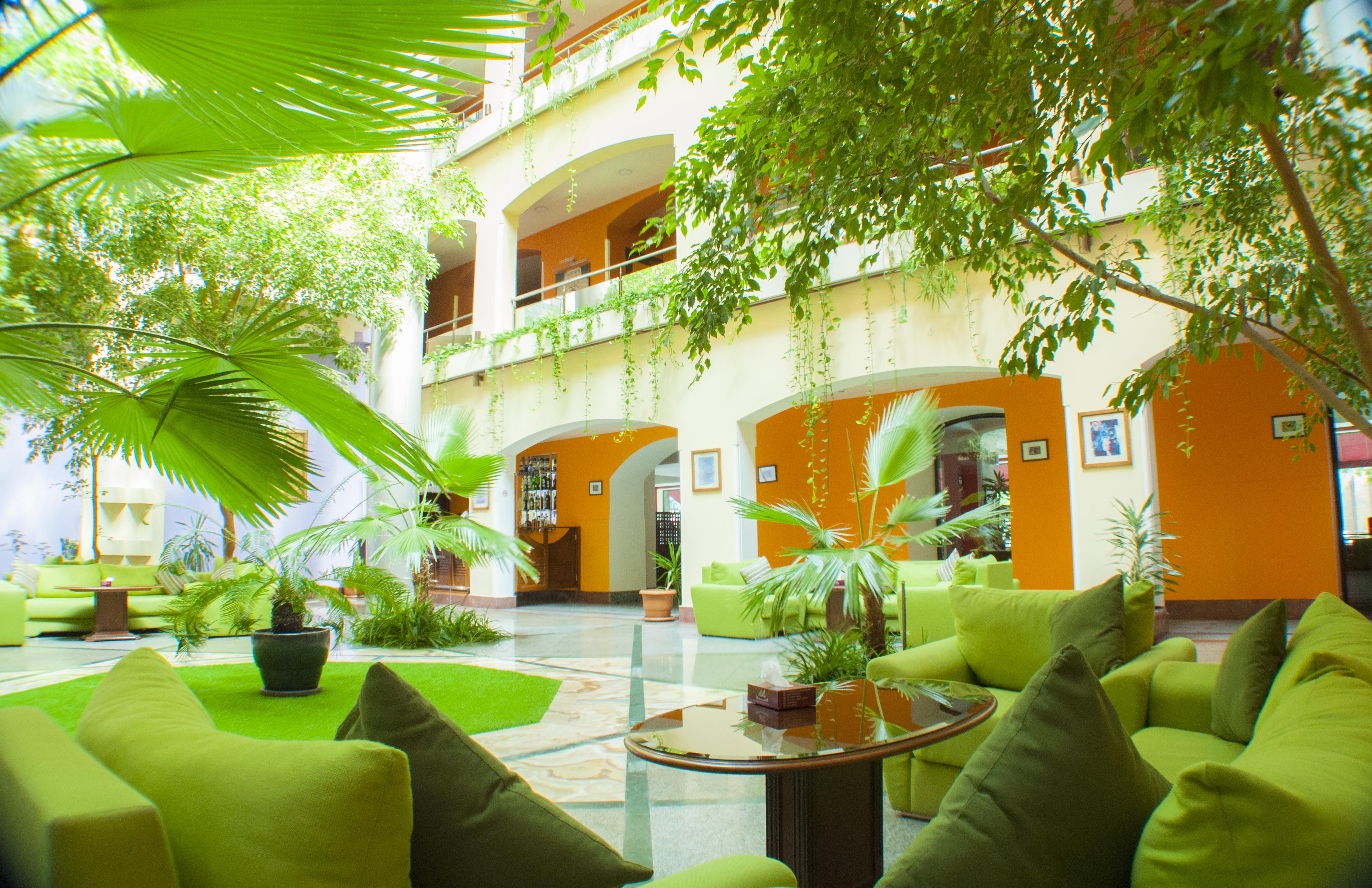 Ararat Hotel Jerevan Exteriör bild