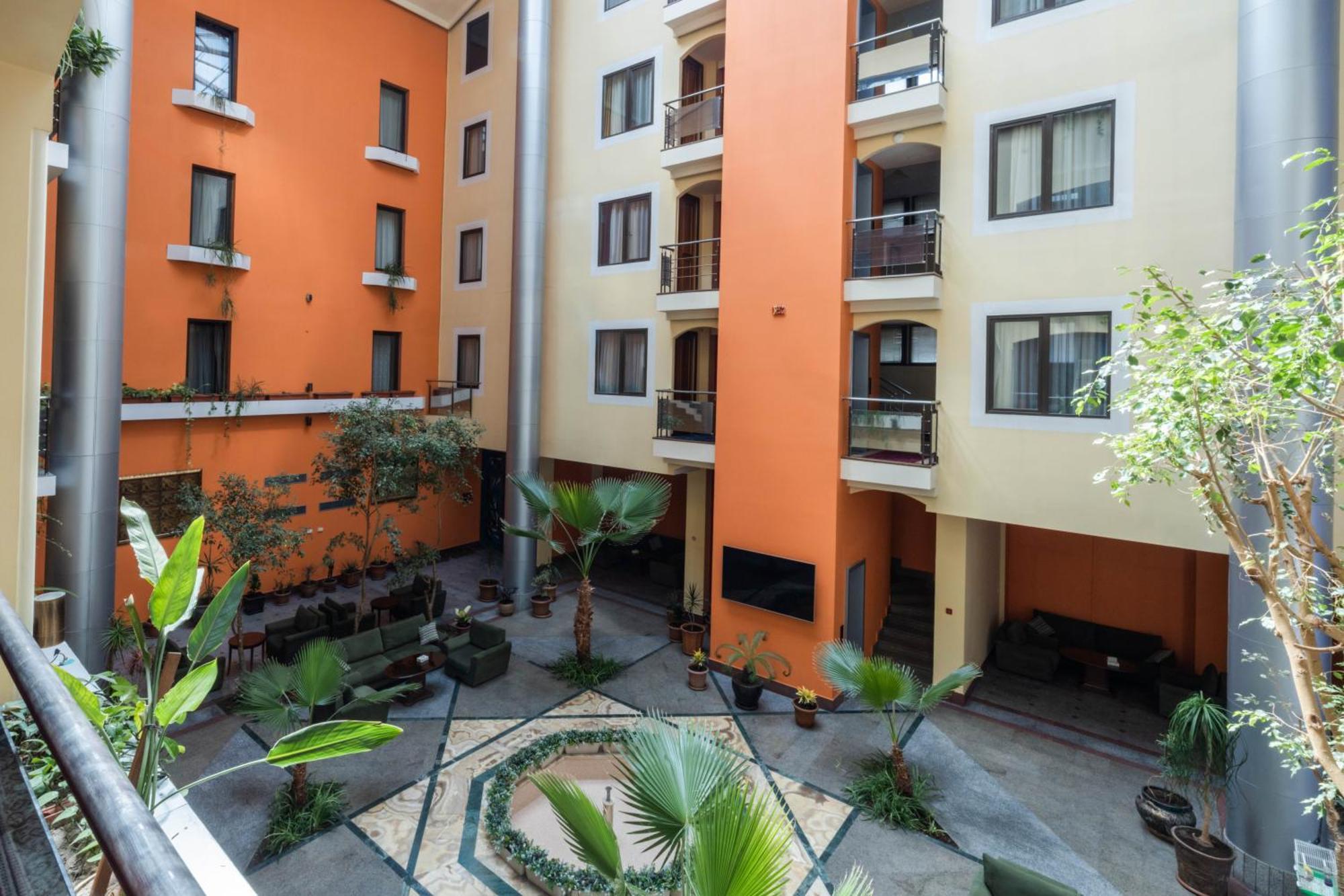 Ararat Hotel Jerevan Exteriör bild