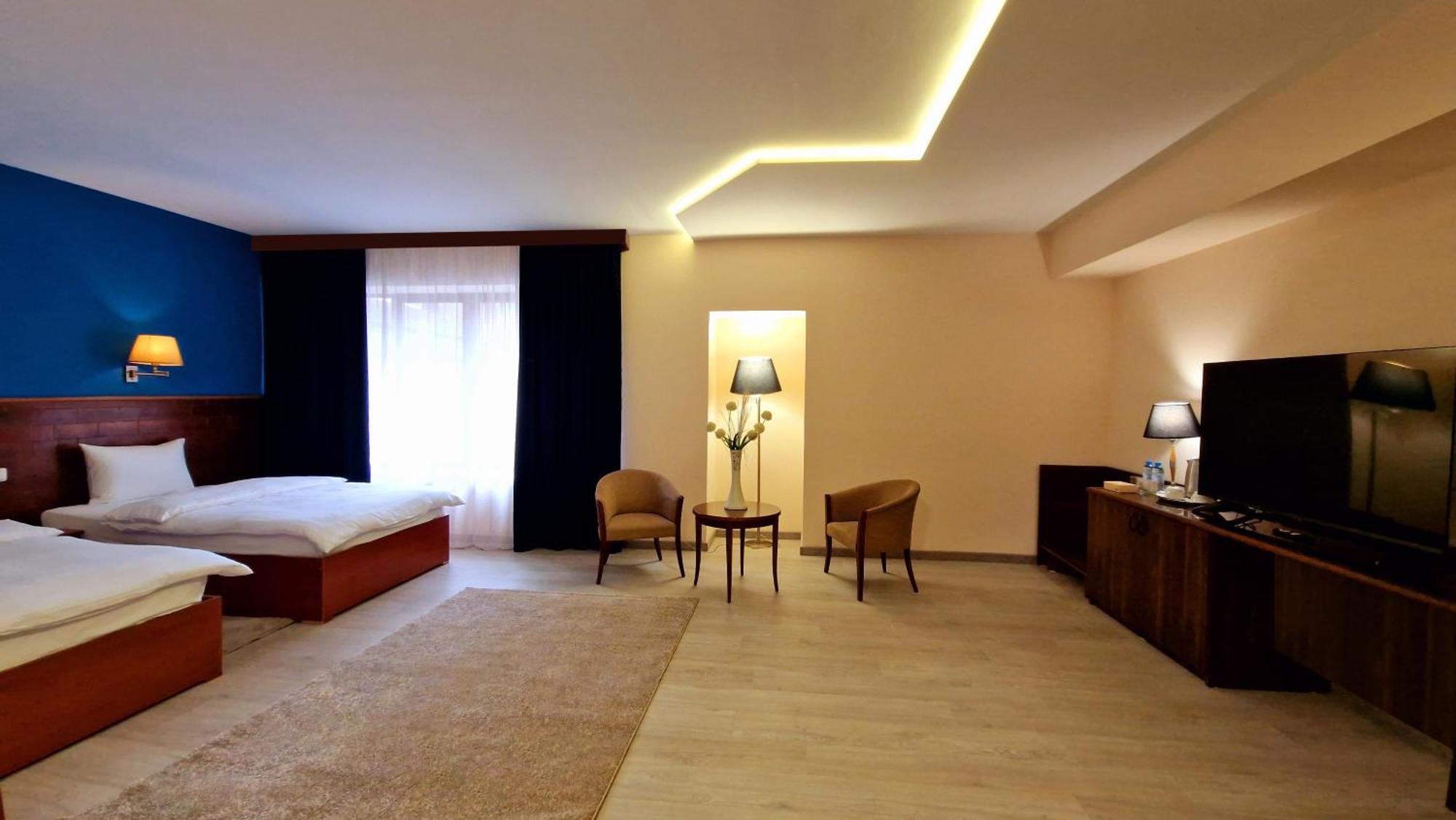 Ararat Hotel Jerevan Exteriör bild
